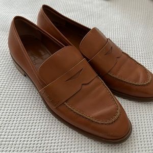 Aquatalia women’s loafer- size 8.5